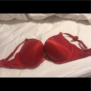 Victoria's Secret 36DD bra